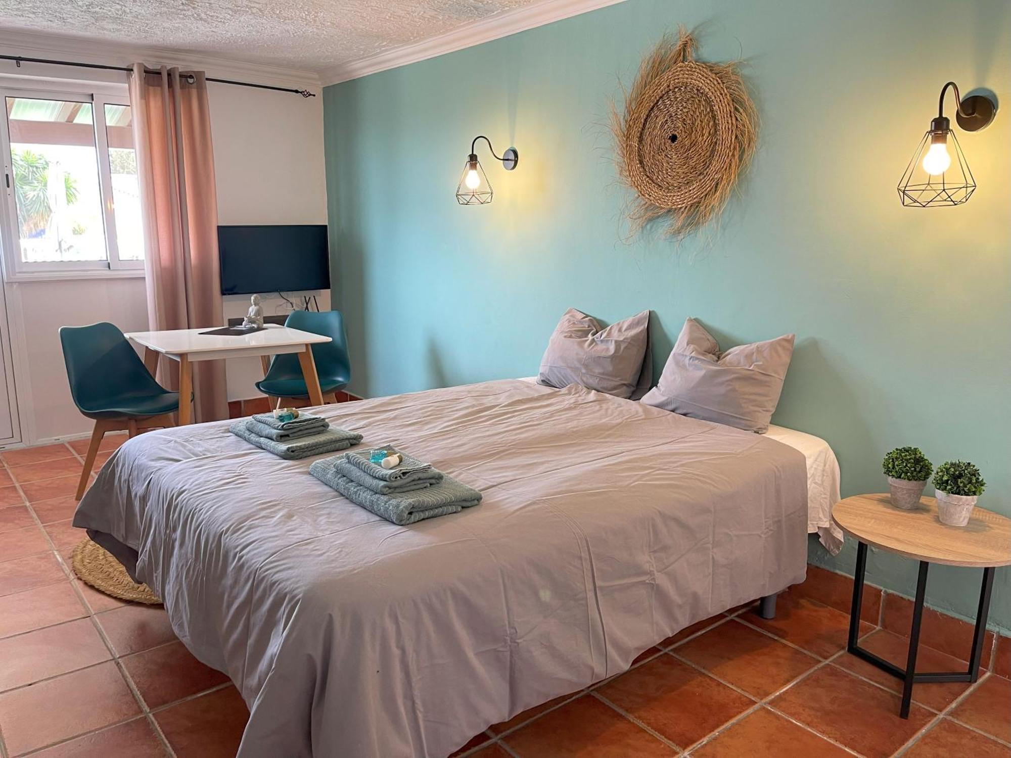 Bed and Breakfast La Casa De Familia à Málaga Extérieur photo